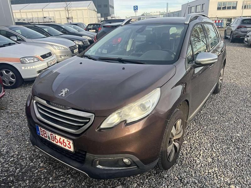 Braun Gebraucht 2014 Peugeot 2008 SUV | 3.890 € (Superpreis) - Bild 1/4