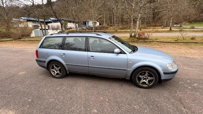 Gebraucht 1999 VW Passat Kombi | 600 € (Fairer Preis) - Bild 1/4