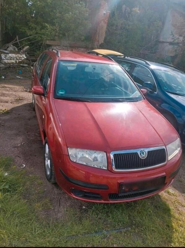 Rot Gebraucht 2005 Skoda Fabia Kombi | 2.200 € (Fairer Preis) - Bild 1/4