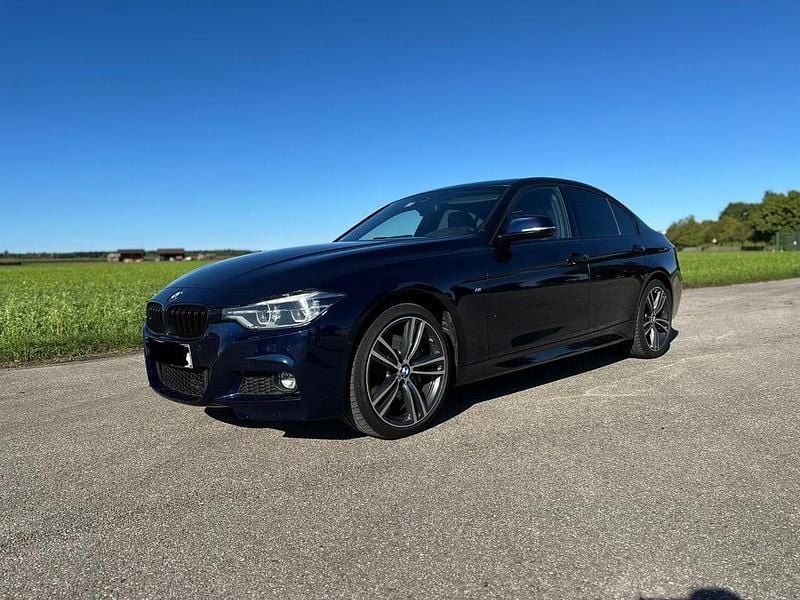 Blau Gebraucht 2016 BMW 340 Shadowline Limousine | 29.600 € (Fairer Preis) - Bild 1/4