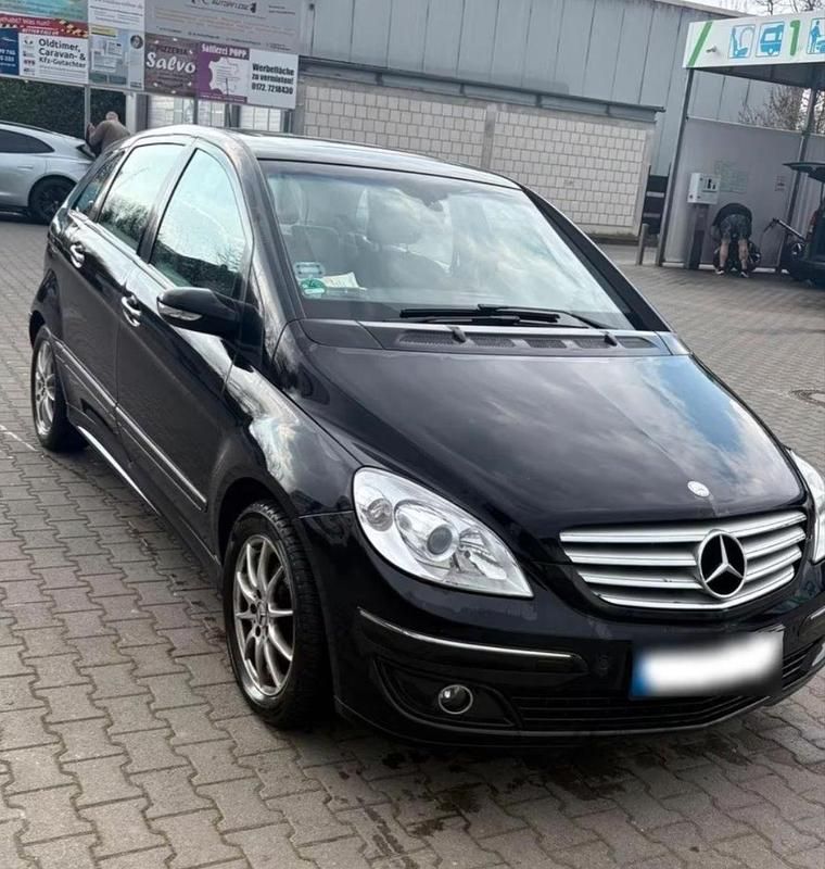 Gebraucht Mercedes B170 116 PS (85 kW) 2006 Schwarz Van / Kleinbus