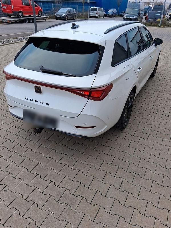 Gebraucht Cupra Leon 204 PS (150 kW) 2022 Weiß Kombi