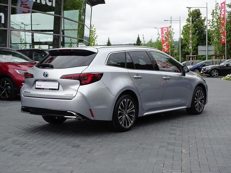Gebraucht Toyota Corolla 140 PS (102 kW) 2023 Grau Kombi