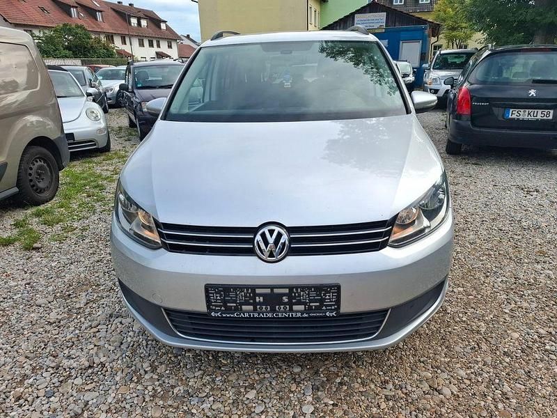Silber Gebraucht 2012 VW Touran Comfortline Van / Kleinbus | 3.999 € (Superpreis) - Bild 1/4