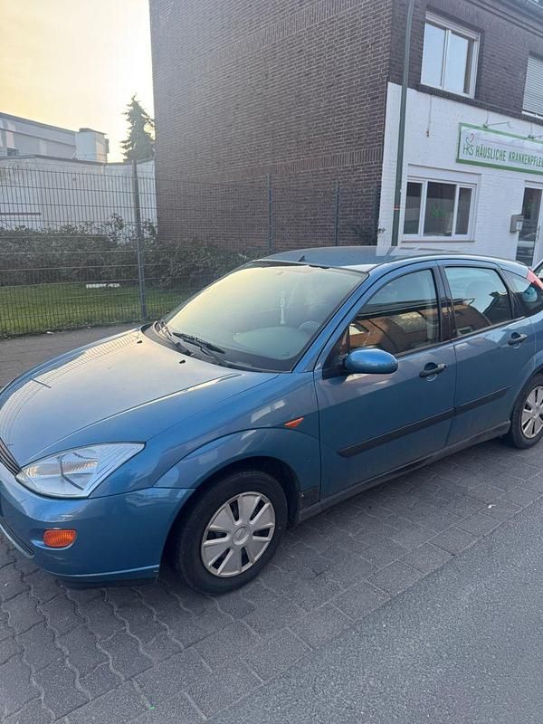 Gebraucht Ford Focus Ambiente 75 PS (55 kW) 2001 Blau Kombi