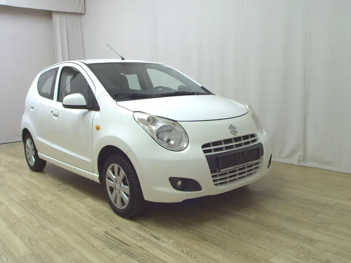 Gebraucht Suzuki Alto 68 PS (50 kW) 2010 Weiss Kleinwagen