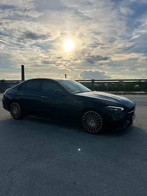 Gebraucht Mercedes C300 Advanced 265 PS (194 kW) 2024 Schwarz Limousine
