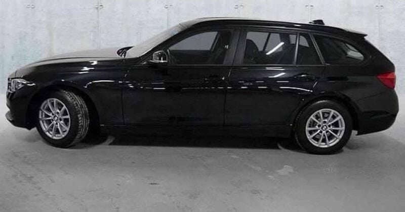 Schwarz Gebraucht 2017 BMW 320 Advantage Limousine | 12.300 € (Superpreis) - Bild 1/4