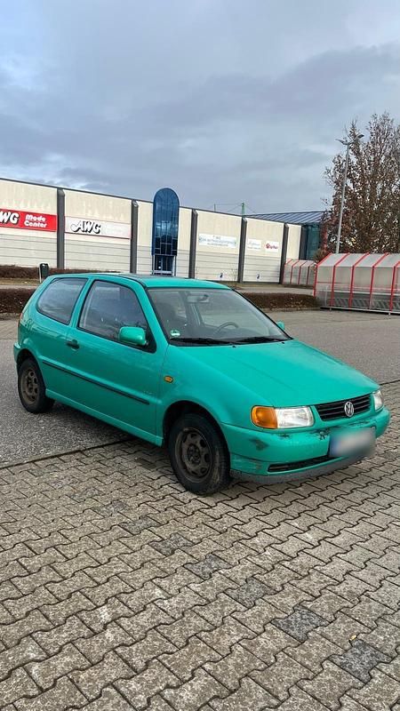Gebraucht VW Polo 50 PS (36 kW) 1999 Grün Kleinwagen