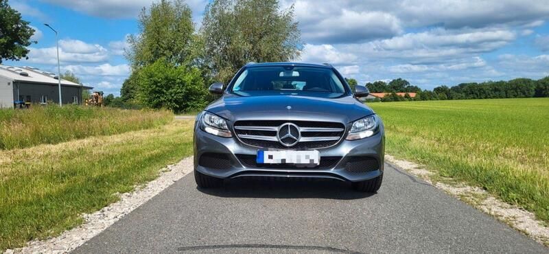 Grau Gebraucht 2016 Mercedes C180 Avantgarde Kombi | 18.000 € (Fairer Preis) - Bild 1/4