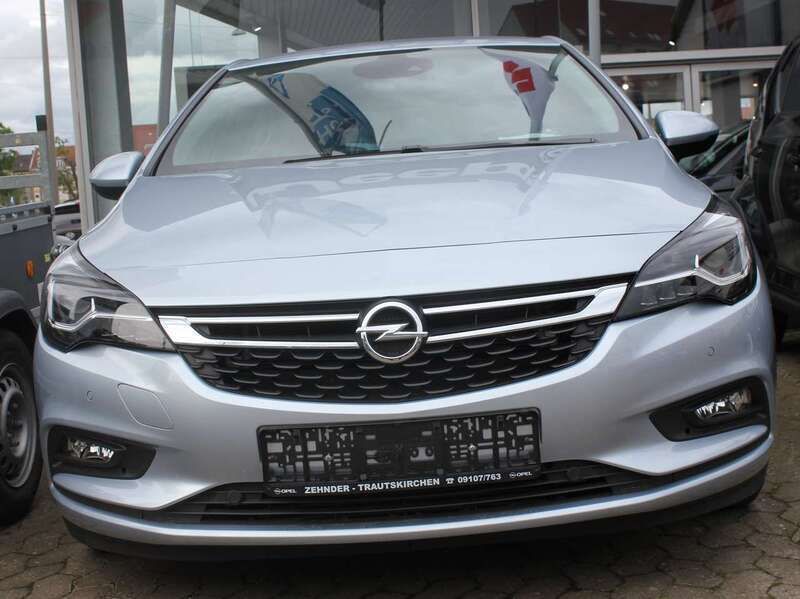 Diamant blau met. Gebraucht 2016 Opel Astra Innovation Limousine | 12.490 € (Fairer Preis) - Bild 1/4