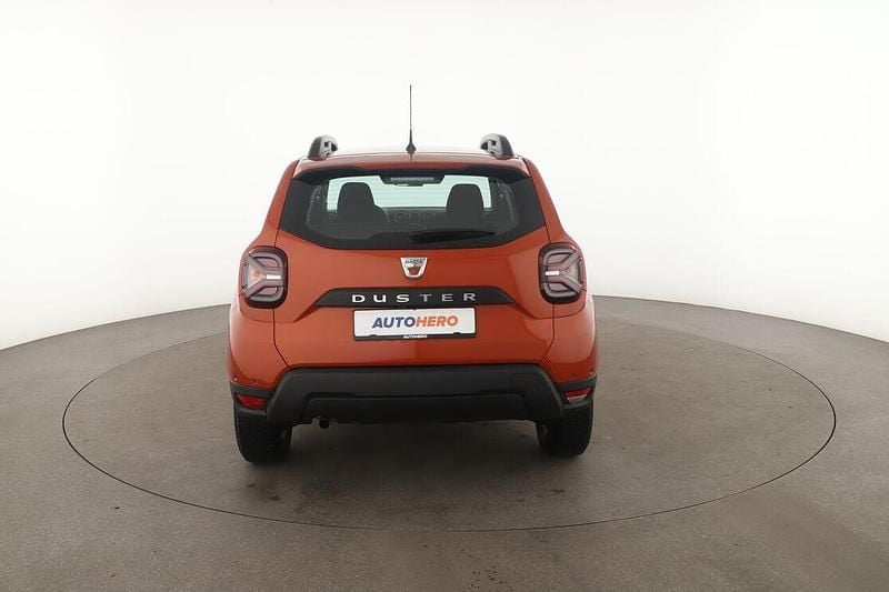 Gebraucht Dacia Duster Comfort 131 PS (96 kW) 2022 Orange SUV
