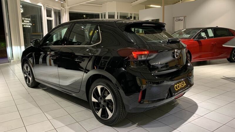 Gebraucht Opel Corsa-e Elegance 100 kW (136 PS) 2023 Schwarz Kleinwagen