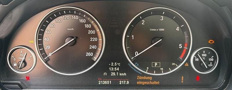 Gebraucht BMW 530 258 PS (189 kW) 2011 Weiß Kombi