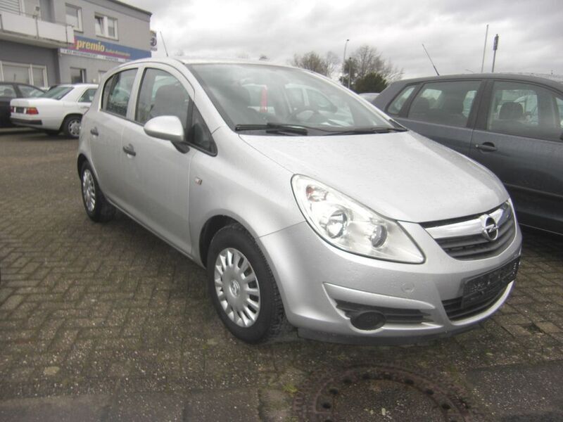 Silber Gebraucht 2009 Opel Corsa Selection Limousine | 5.900 € - Bild 1/4