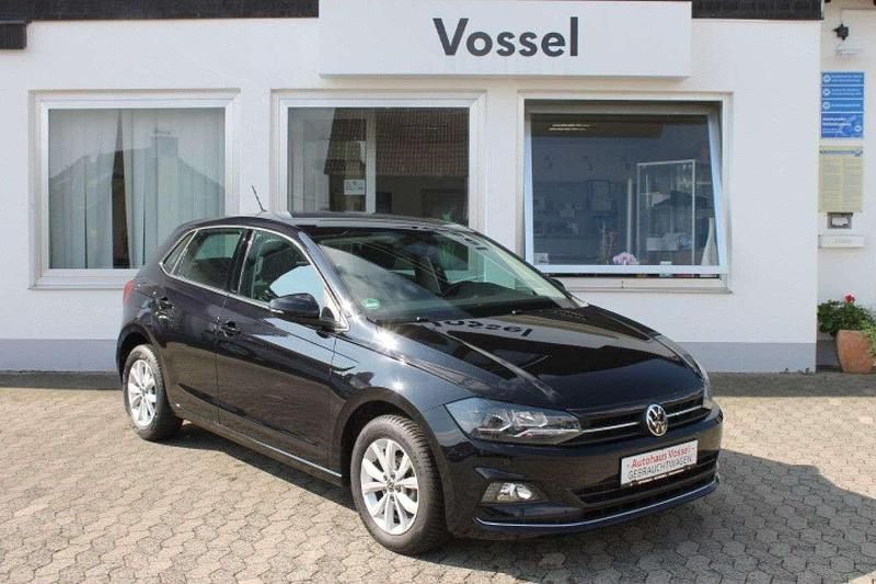 Deep black Gebraucht 2021 VW Polo Highline Limousine | 17.800 € (Fairer Preis) - Bild 1/4