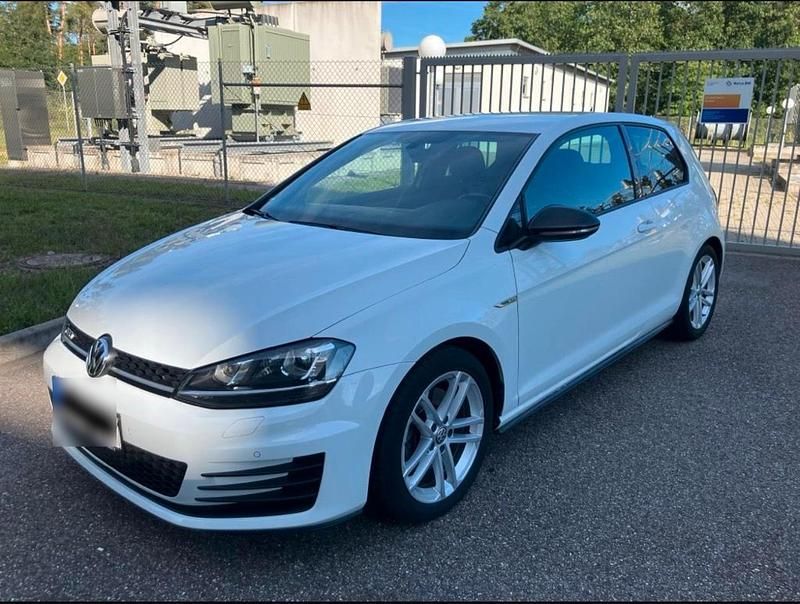 Weiß Gebraucht 2015 VW Golf GTD Coupé | 14.000 € (Fairer Preis) - Bild 1/4