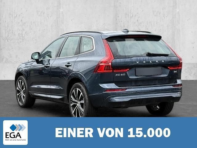 Gebraucht Volvo XC60 Core 197 PS (144 kW) 2023 Metallic SUV