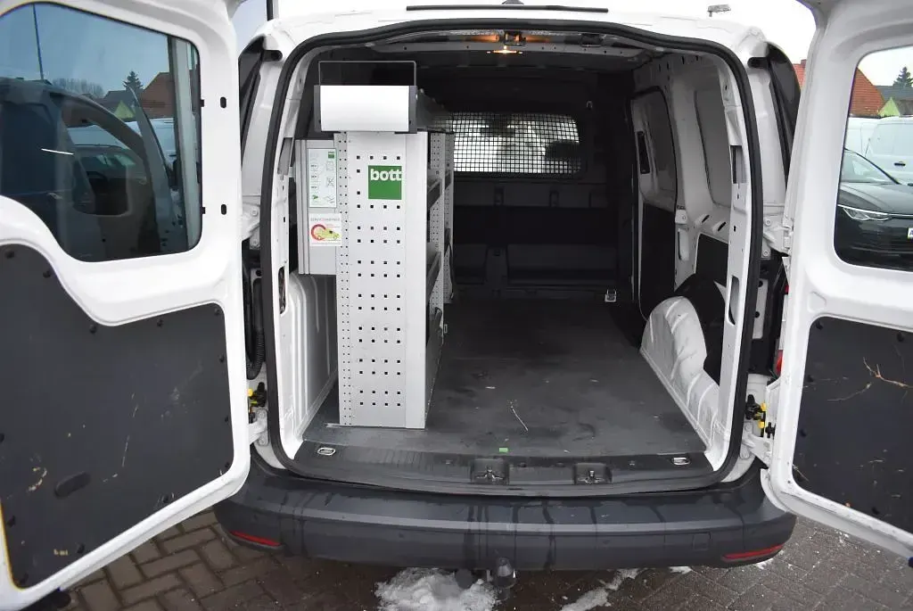 Gebraucht VW Caddy Maxi 102 PS (75 kW) 2021 Weiß Van / Kleinbus