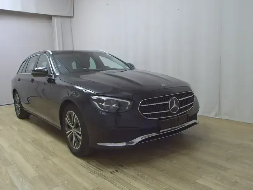 Gebraucht Mercedes E220 Avantgarde 220 PS (161 kW) 2023 Schwarz Kombi