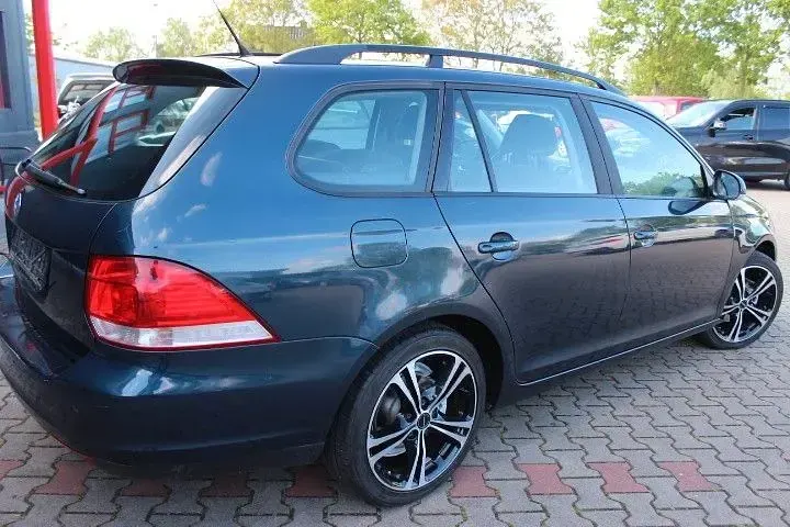 Gebraucht VW Golf V 102 PS (75 kW) 2008 Blau Kombi