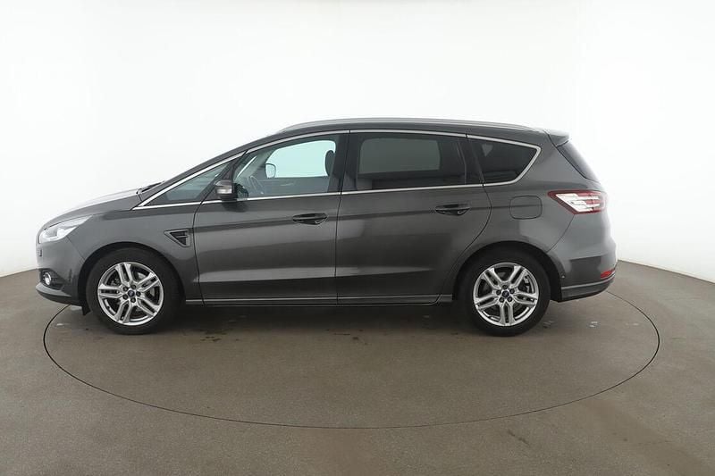 Gebraucht Ford S-MAX Titanium 165 PS (121 kW) 2019 Grau Van / Kleinbus