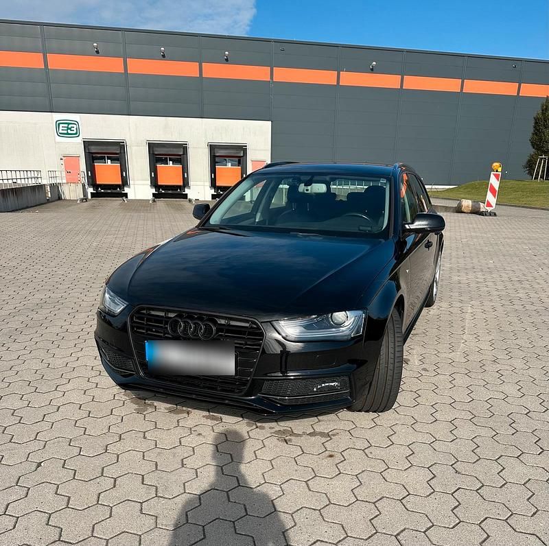 Schwarz Gebraucht 2015 Audi A4 S-Line Kombi | 9.350 € (Guter Preis) - Bild 1/4