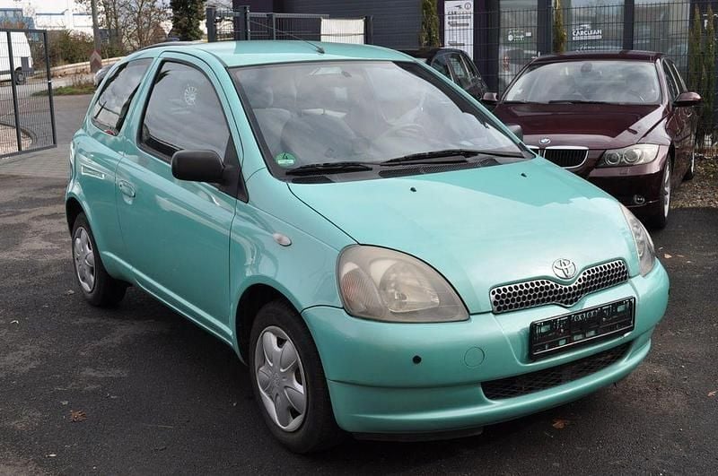 Gebraucht Toyota Yaris 86 PS (63 kW) 2000 Grün Kleinwagen