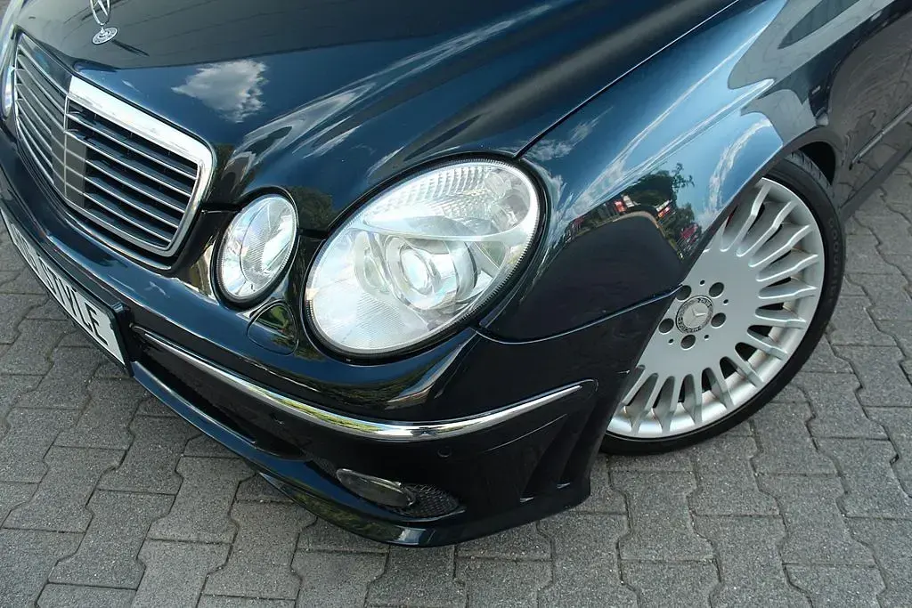 Gebraucht Mercedes E500 AMG 306 PS (225 kW) 2002 Schwarz Limousine