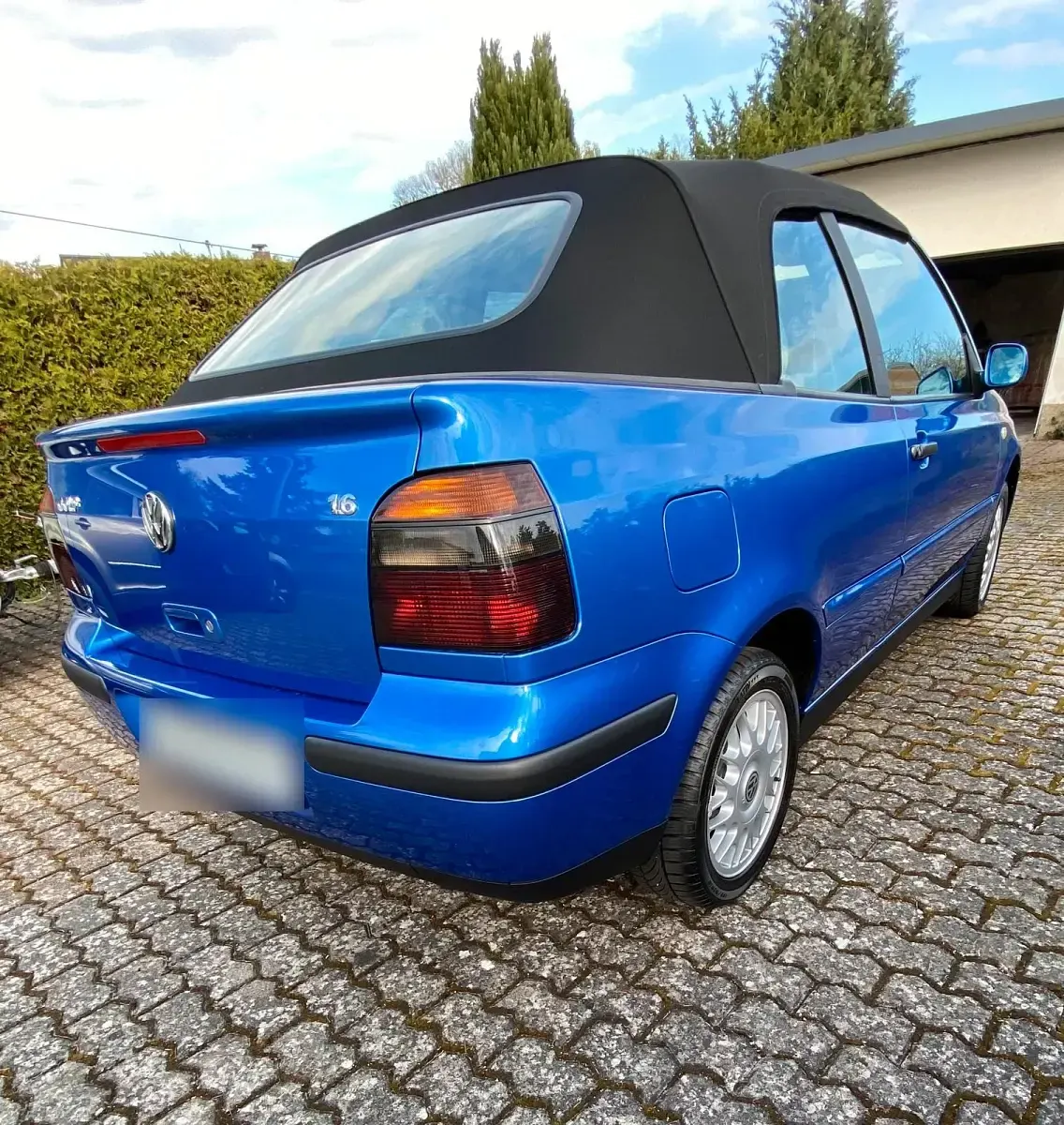 Gebraucht VW Golf 101 PS (74 kW) 2000 Blau Cabrio