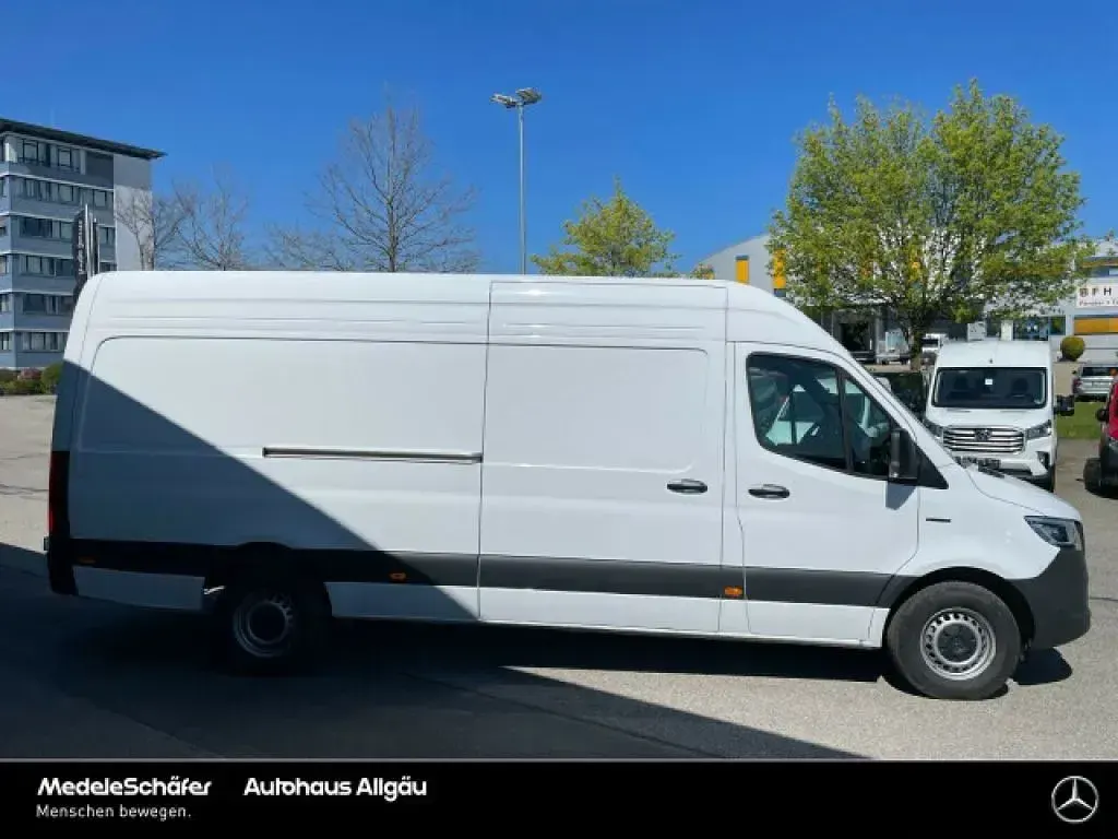 Używany Mercedes E-Sprinter 150 kW (204 KM) 2024 Biały Van