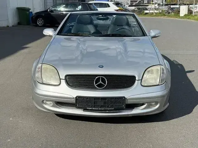 Gebraucht Mercedes SLK200 163 PS (119 kW) 2002 Silber Cabrio