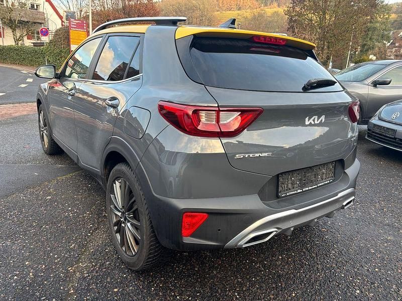 Gebraucht Kia Stonic GT-Line 120 PS (88 kW) 2022 Grau SUV