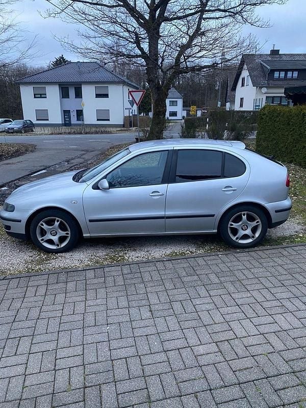 Gebraucht Seat Leon 105 PS (77 kW) 2004 Silber Kleinwagen