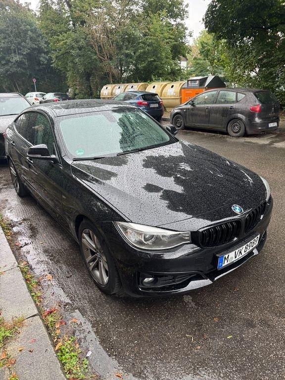 Schwarz Gebraucht 2015 BMW 320 Gran Turismo Limousine | 11.000 € (Guter Preis) - Bild 1/4