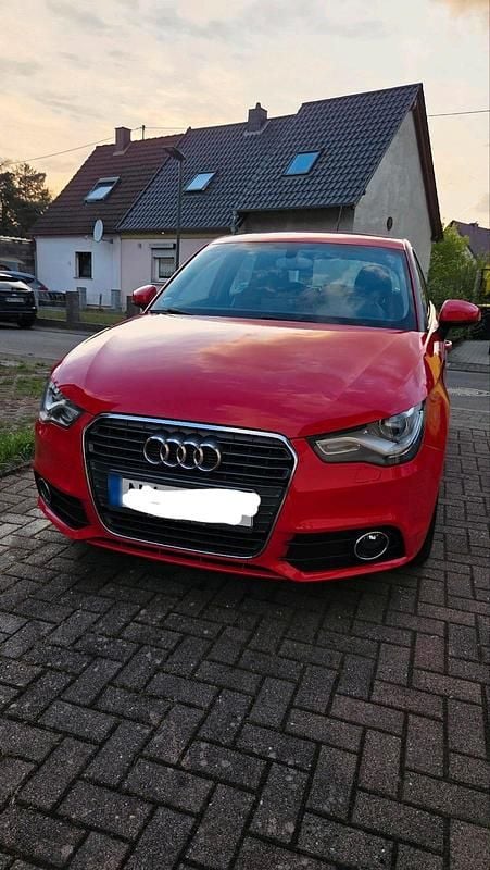 Second-hand Audi A1 86 CP (63 kW) 2012 Roșu Hatchback