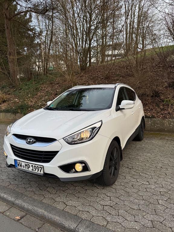 Gebraucht Hyundai ix35 Trend 166 PS (122 kW) 2014 Weiß SUV