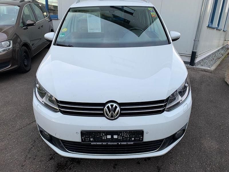 Gebraucht VW Touran Cup 105 PS (77 kW) 2014 Weiß Van / Kleinbus