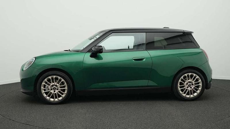 Gebraucht Mini Cooper Favoured 135 kW (184 PS) 2024 Grün Kleinwagen