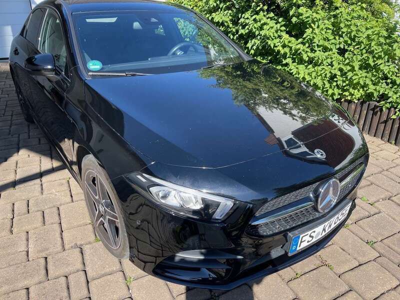 Schwarz Gebraucht 2020 Mercedes A250 Edition Limousine | 22.600 € (Guter Preis) - Bild 1/4