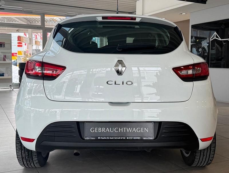 Gebraucht Renault Clio V Expression 90 PS (66 kW) 2020 Weiß Kleinwagen