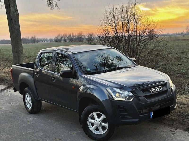 Gebraucht Isuzu D-Max 163 PS (119 kW) 2018 Grau SUV