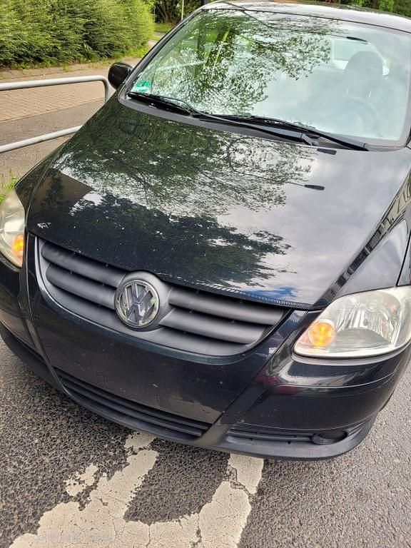 Gebraucht VW Fox 54 PS (39 kW) 2008 Schwarz Kleinwagen