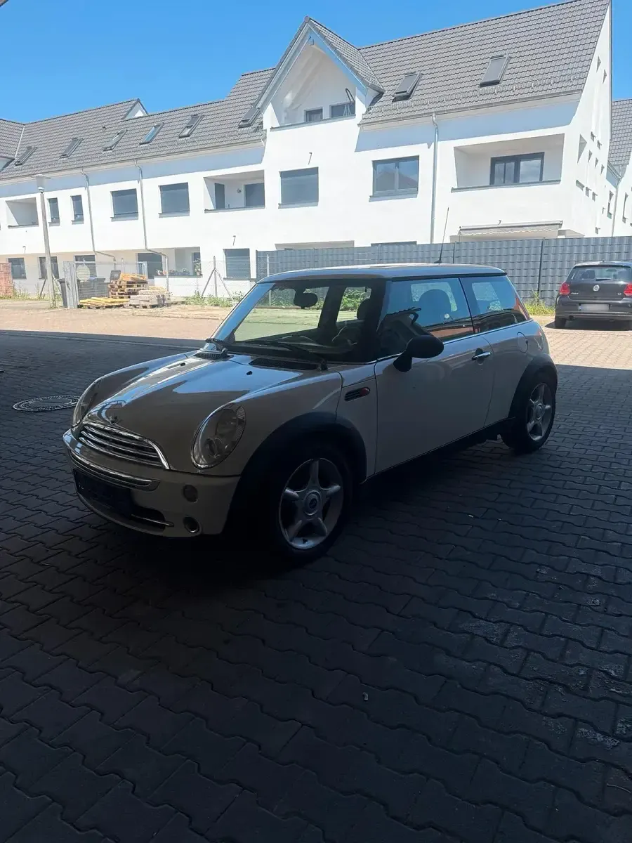 Gebraucht Mini ONE 90 PS (66 kW) 2004 Weiß Kleinwagen