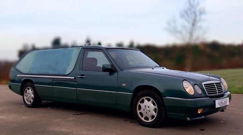 Gebraucht Mercedes 250 86 PS (63 kW) 1994 Grün Kombi