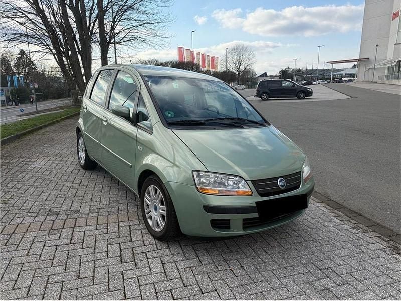 Gebraucht Fiat Idea 95 PS (69 kW) 2005 Grün Van / Kleinbus