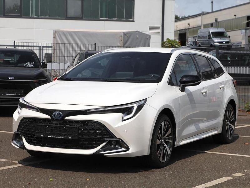 Weiß Neu 2025 Toyota Corolla Limousine | 41.020 € - Bild 1/4