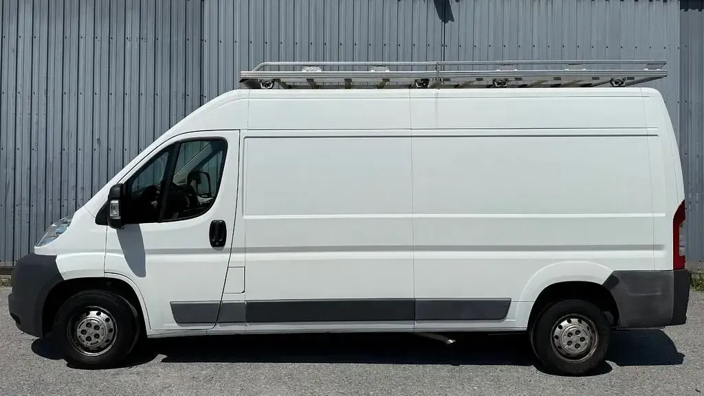 Gebraucht Peugeot Boxer 177 PS (130 kW) 2013 Weiß Van