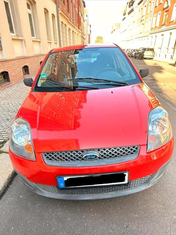 Gebraucht Ford Fiesta 69 PS (50 kW) 2006 Rot Kleinwagen