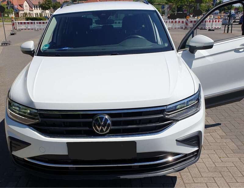 Weiß Gebraucht 2022 VW Tiguan Life SUV | 28.500 € (Fairer Preis) - Bild 1/4